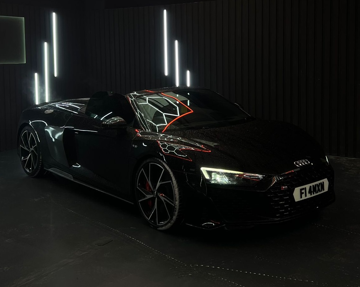 Audi R8